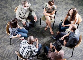 ΠΡΟΣΚΛΗΣΗ ΣΕ ΨΥΧΟΘΕΡΑΠΕΥΤΙΚΗ ΟΜΑΔΑ ENΗΛΙΚΩΝ ΣΤΟ ΔΗΜΟ ΚΗΦΙΣΙΑΣ