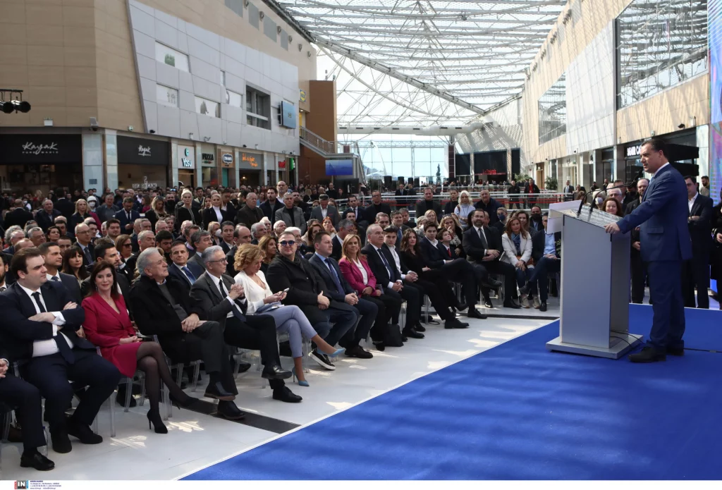 Μαρούσι: Κοπή πίτας του Άδωνι Γεωργιάδη - Ποιοι έδωσαν το «παρών» 3 Μαρούσι: Κοπή πίτας του Άδωνι Γεωργιάδη - Ποιοι έδωσαν το «παρών»