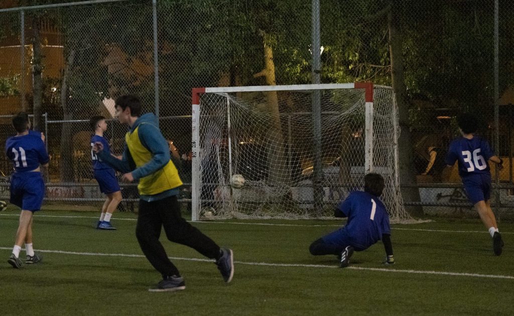 Γκολ και θέαμα στο 1ο πρωτάθλημα ποδοσφαίρου 5Χ5 των γυμνασίων της πόλης – Πρωταθλήτρια ομάδα οι «Underrated» 3 Γκολ και θέαμα στο 1ο πρωτάθλημα ποδοσφαίρου 5Χ5 των γυμνασίων της πόλης – Πρωταθλήτρια ομάδα οι «Underrated»
