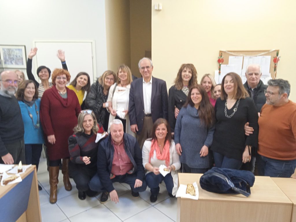 ΚΟΠΗ ΒΑΣΙΛΟΠΙΤΑΣ στα ΚΕΠ Δήμου Κηφισιάς