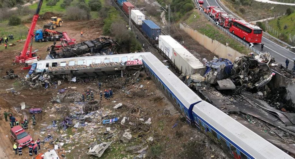 Δυστύχημα στα Τέμπη -Έκκληση της Ελληνικής Ψυχιατρικής Εταιρείας στα μέλη της για την ψυχολογική υποστήριξη των συγγενών των θυμάτων και των τραυματιών 3 Δυστύχημα στα Τέμπη -Έκκληση της Ελληνικής Ψυχιατρικής Εταιρείας στα μέλη της για την ψυχολογική υποστήριξη των συγγενών των θυμάτων και των τραυματιών