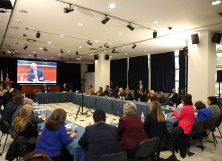 Στα μεγάλα ζητήματα της πόλης τοποθετήθηκε ο Δήμαρχος Αμαρουσίου Θ. Αμπατζόγλου στη συνέντευξη τύπου για την ανακοίνωση της υποψηφιότητας του στο Δημαρχιακό Αξίωμα