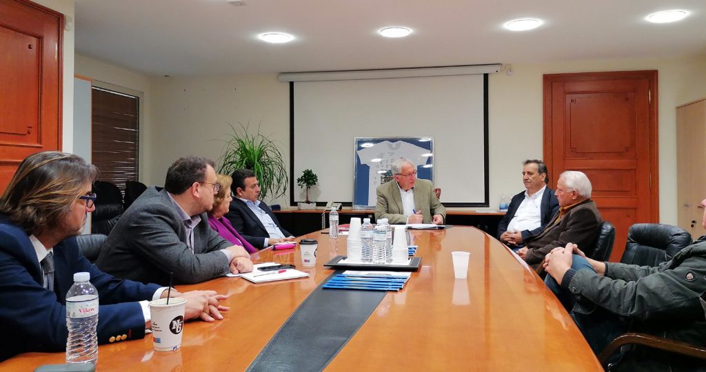 Συνάντηση του Δημάρχου Αμαρουσίου Θεόδωρου Αμπατζόγλου με τον Εξωραϊστικό Σύλλογο Σωρού και Λάκκας Κόττου 5 Συνάντηση του Δημάρχου Αμαρουσίου Θεόδωρου Αμπατζόγλου με τον Εξωραϊστικό Σύλλογο Σωρού και Λάκκας Κόττου