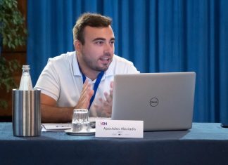 Ο Απόστολος Αλεξιάδης είναι ο Υπεύθυνος στη Γραμματεία Ψηφιακού Μετασχηματισμού της ΟΝΝΕΔ και εργάζεται στο ευρωπαϊκό πρόγραμμα Erasmus+ τομέας Νεολαία.