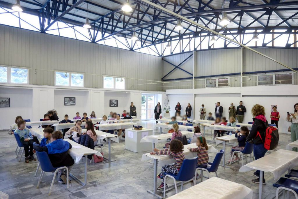 Έναρξη στο Μαρούσι, του 2ου Διαγωνισμού Κεραμικής, με θέμα «ΚΙΝΗΣΗ», των μαθητών όλων των Σχολείων Α’ βάθμιας Εκπαίδευσης του Βόρειου Τομέα Αθηνών 4 Έναρξη στο Μαρούσι, του 2ου Διαγωνισμού Κεραμικής, με θέμα «ΚΙΝΗΣΗ», των μαθητών όλων των Σχολείων Α’ βάθμιας Εκπαίδευσης του Βόρειου Τομέα Αθηνών
