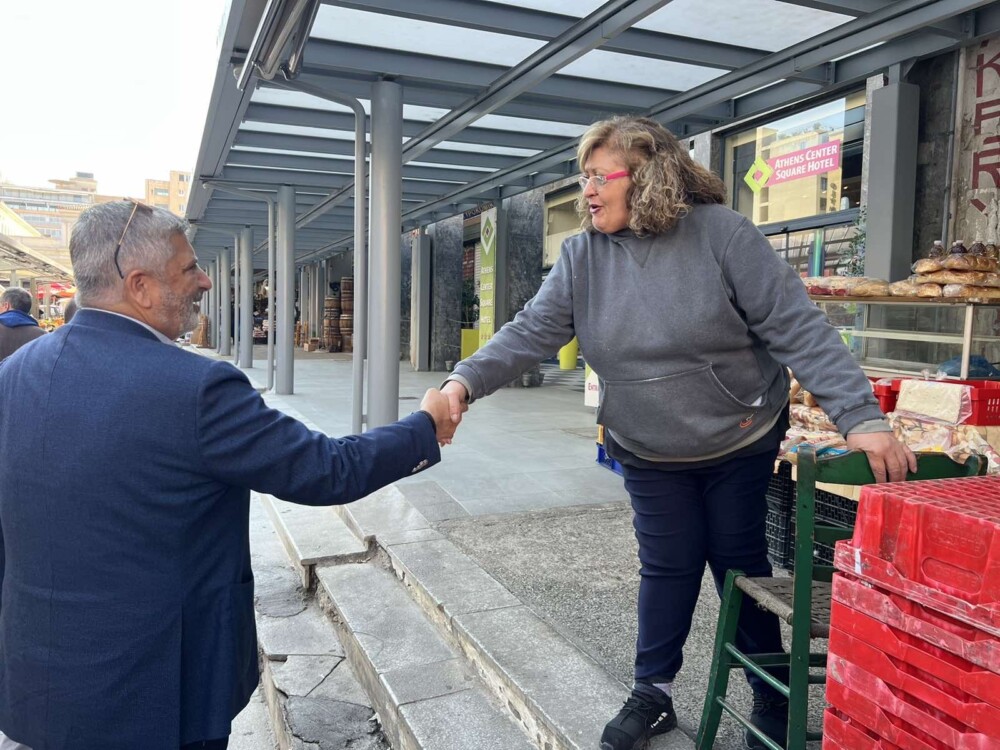 Επίσκεψη Περιφερειάρχη στη Βαρβάκειο Αγορά – Εντατικοί οι έλεγχοι της Περιφέρειας στις τιμές και τα τρόφιμα ενόψει Πάσχα 15 photo-varvakeios-9-1000x750