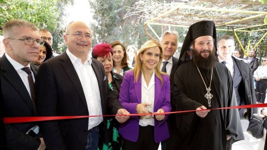 Ν. Ηράκλειο: Εγκαινιάστηκε το νέο Κέντρο Ημέρας και Κινητή Μονάδα για την υποστήριξη ασθενών με άνοια από την Υφυπουργό Υγείας Ζωή Ράπτη
