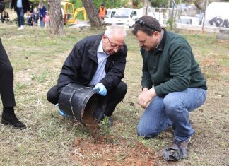 Με επιτυχία ολοκληρώθηκε η δράση δεντροφύτευσης στο πάρκο Φραγκοκλησιάς στο Πολύδροσο Αμαρουσίου