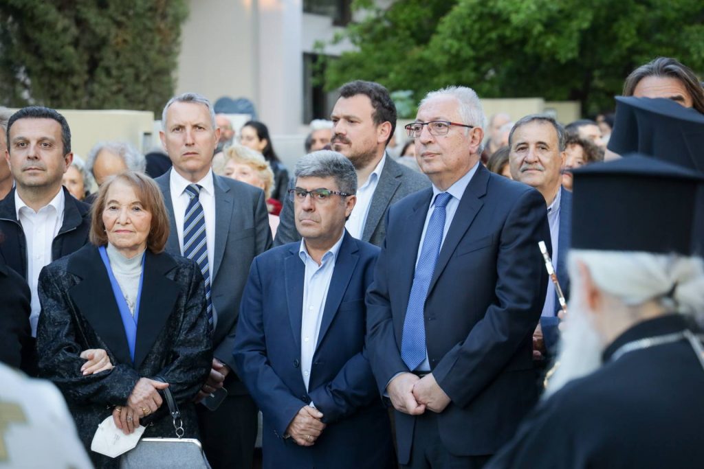 Παρουσία του Δημάρχου Αμαρουσίου Θ. Αμπατζόγλου η εορτή του Αποστόλου Θωμά και του Αγίου Γεωργίου στον Ι. Ν. Αγίου Θωμά στο Μαρούσι 4 Παρουσία του Δημάρχου Αμαρουσίου Θ. Αμπατζόγλου η εορτή του Αποστόλου Θωμά και του Αγίου Γεωργίου στον Ι. Ν. Αγίου Θωμά στο Μαρούσι