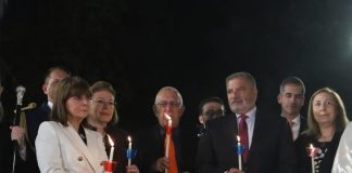 Στην Ιερά Ακολουθία της Αναστάσεως στον Ιερό καθεδρικό Ναό Αθηνών, παρουσία και της Προέδρου της Δημοκρατίας Κ. Σακελλαροπούλου, παρέστη ο Περιφερειάρχης Αττικής Γ. Πατούλης