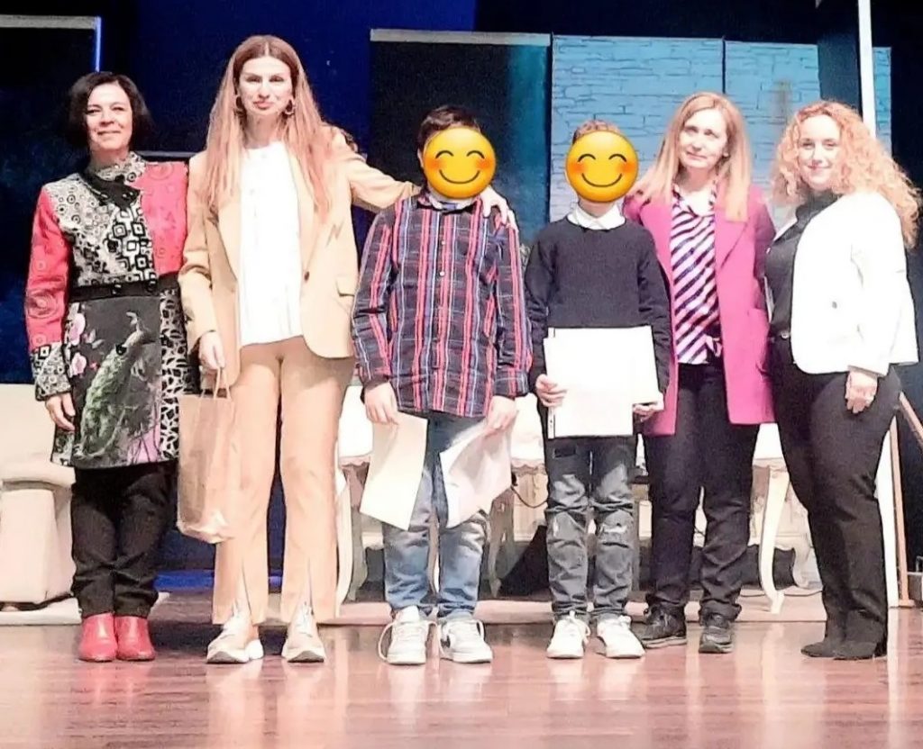ΔΙΑΚΡΙΣΗ ΓΙΑ ΤΟ 8ο ΔΗΜΟΤΙΚΟ ΣΧΟΛΕΙΟ ΚΗΦΙΣΙΑΣ 3 ΔΙΑΚΡΙΣΗ ΓΙΑ ΤΟ 8ο ΔΗΜΟΤΙΚΟ ΣΧΟΛΕΙΟ ΚΗΦΙΣΙΑΣ