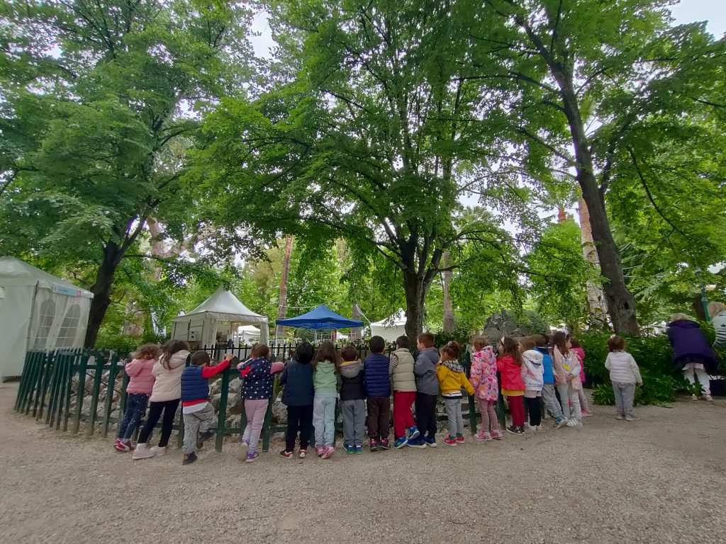 ΕΚΠΑΙΔΕΥΤΙΚΟ ΠΡΟΓΡΑΜΜΑ ΣΤΗΝ ΑΝΘΟΚΟΜΙΚΗ ΕΚΘΕΣΗ ΚΗΦΙΣΙΑΣ 9 ΕΚΠΑΙΔΕΥΤΙΚΟ ΠΡΟΓΡΑΜΜΑ ΣΤΗΝ ΑΝΘΟΚΟΜΙΚΗ ΕΚΘΕΣΗ ΚΗΦΙΣΙΑΣ