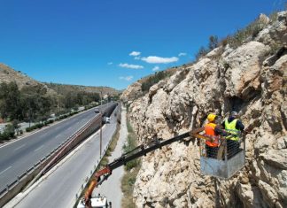 Παρεμβάσεις οδικής ασφάλειας στο Σχιστό  από την Περιφέρεια Αττικής.