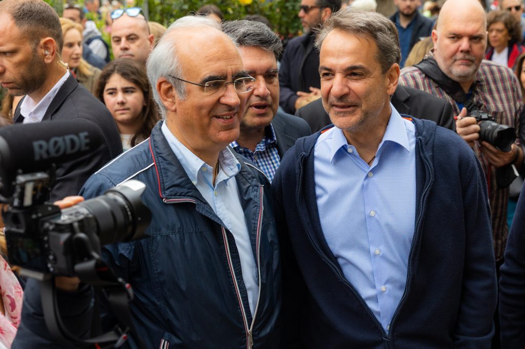 ΠΡΩΤΟΜΑΓΙΑ ΣΤΗΝ ΑΝΘΟΚΟΜΙΚΗ ΚΗΦΙΣΙΑΣ ΓΙΑ ΤΟΝ ΠΡΩΘΥΠΟΥΡΓΟ