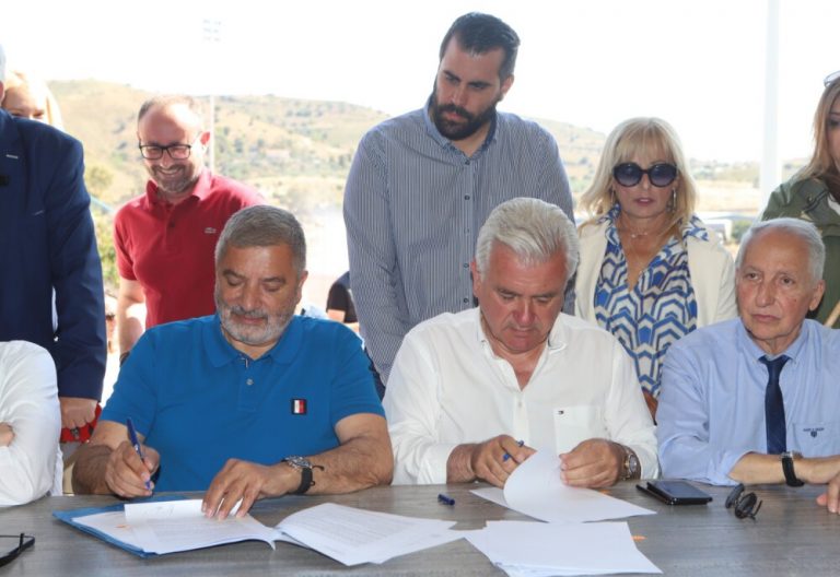 Στο Δήμο Λαυρεωτικής ο Περιφερειάρχης Αττικής  Πάνω από 20 εκατ. ευρώ από την Περιφέρεια για σημαντικά έργα και αναπτυξιακές δράσεις σε Λαύριο και Κερατέα.