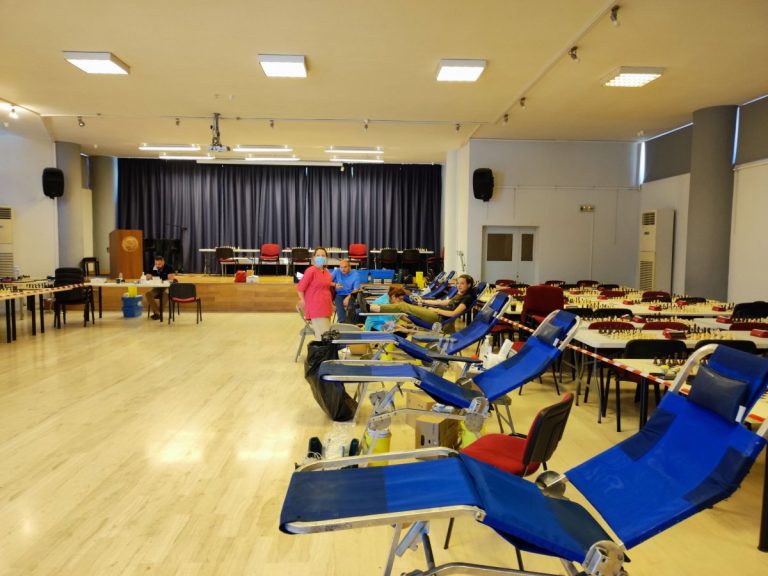 Δώρο ζωής από τη συμμετοχή των πολιτών στην καλοκαιρινή αιμοδοσία του Δήμου Ηρακλείου Αττικής