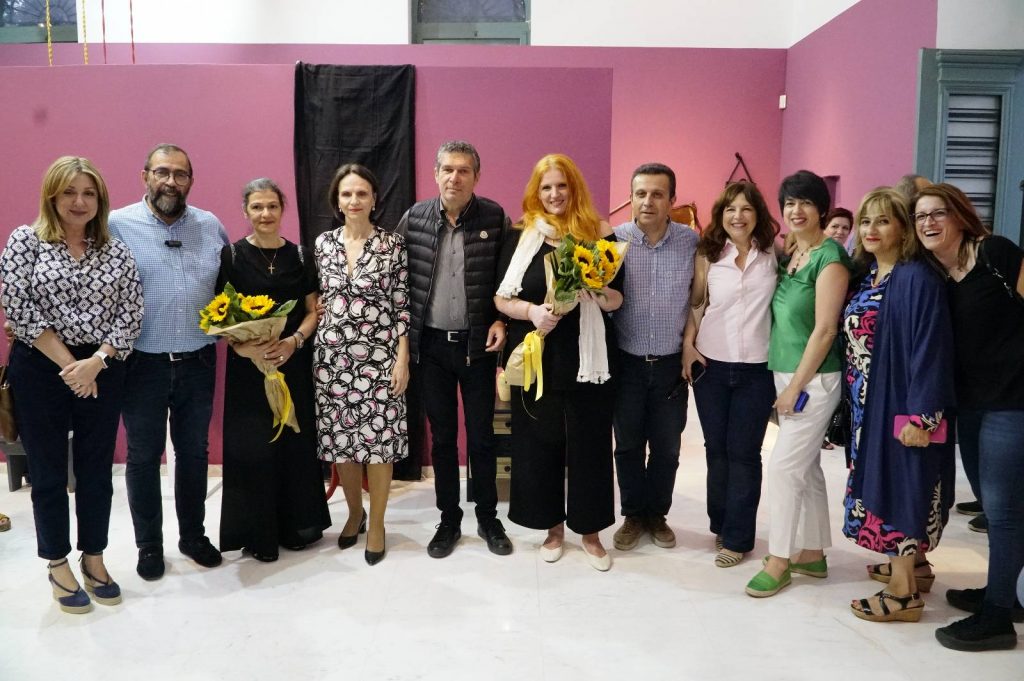 Εγκαινιάστηκε η έκθεση με τις πρωτότυπες δημιουργίες των σπουδαστών των Τμημάτων Εφαρμοσμένων Τεχνών, Κοσμήματος & Κοπτικής – Ραπτικής της ΚΕΔΑ 4 Εγκαινιάστηκε η έκθεση με τις πρωτότυπες δημιουργίες των σπουδαστών των Τμημάτων Εφαρμοσμένων Τεχνών, Κοσμήματος & Κοπτικής – Ραπτικής της ΚΕΔΑ