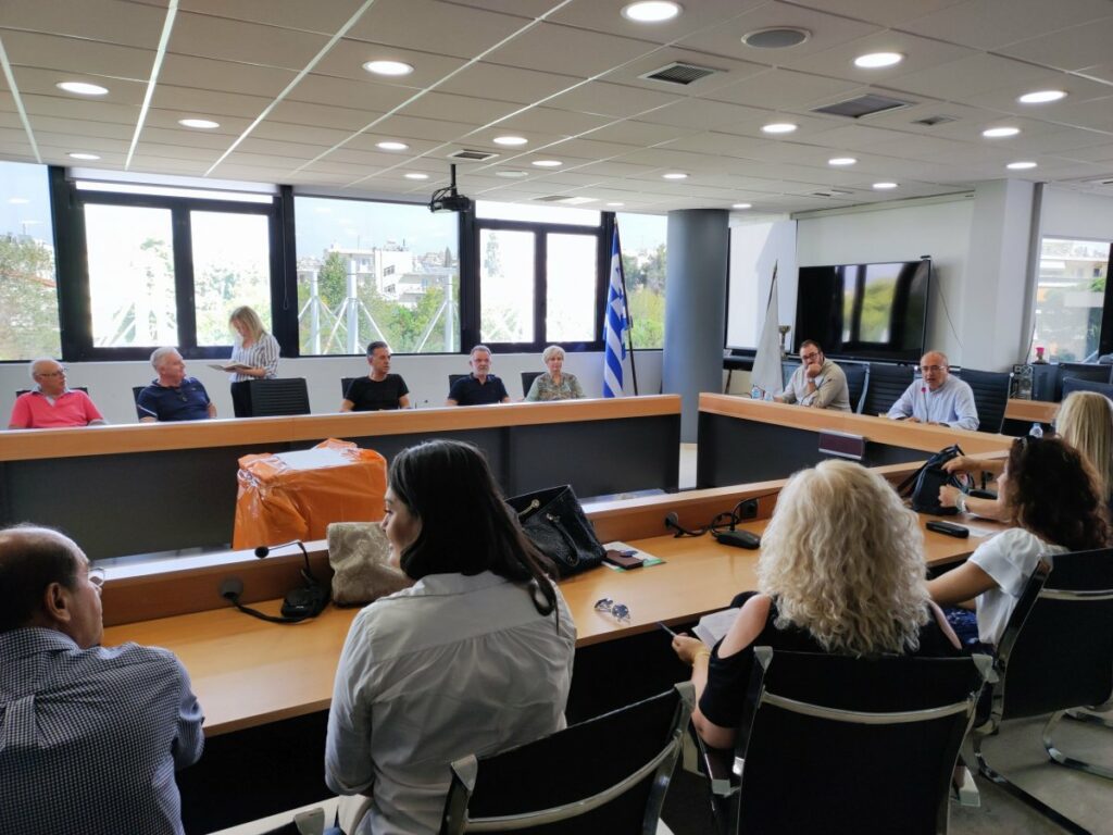 Διεκδικήσεις νέων ενεργειακών αναβαθμίσεων και ανέγερση νέων αιθουσών στα νηπιαγωγεία συζήτησαν δήμαρχος Ηρακλείου Αττικής και διευθυντές σχολείων 5 Διεκδικήσεις νέων ενεργειακών αναβαθμίσεων και ανέγερση νέων αιθουσών στα νηπιαγωγεία συζήτησαν δήμαρχος Ηρακλείου Αττικής και διευθυντές σχολείων