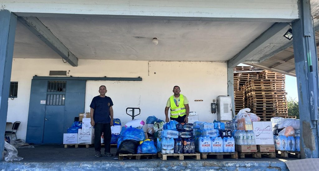 ΠΡΩΤΗ ΠΑΡΑΔΟΣΗ ΑΝΘΡΩΠΙΣΤΙΚΗΣ ΒΟΗΘΕΙΑΣ ΣΤΗ ΘΕΣΣΑΛΙΑ- ΣΥΝΕΧΙΖΟΥΜΕ ΟΛΟΙ ΜΑΖΙ ΤΗ ΣΥΓΚΕΝΤΡΩΣΗ ΑΓΑΘΩΝ ΕΩΣ 13/9