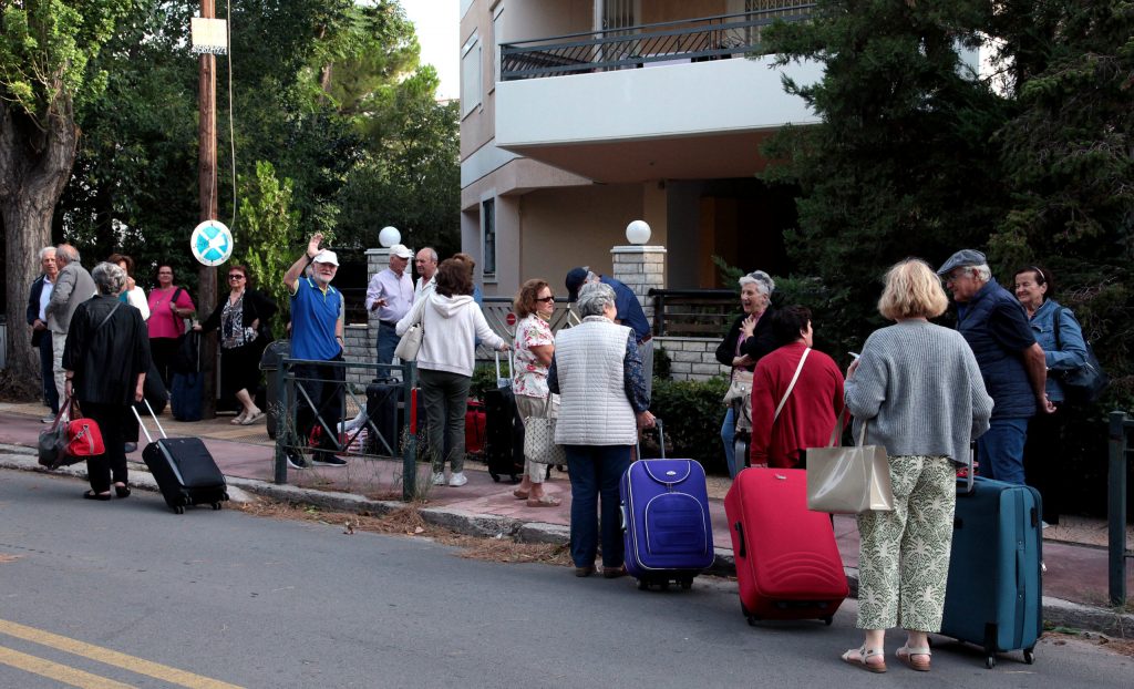 Ξεκίνησε το επταήμερο διακοπών για τα μέλη των ΚΑΠΗ Χαλανδρίου 3 Ξεκίνησε το επταήμερο διακοπών για τα μέλη των ΚΑΠΗ Χαλανδρίου