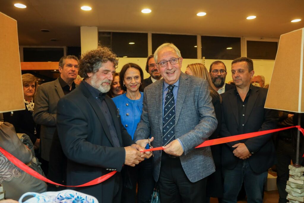 Εγκαινιάστηκε η 61η Πανελλήνια Έκθεση Κεραμικής στο Κέντρο Ελληνικής Κεραμικής στο Μαρούσι 4 Εγκαινιάστηκε η 61η Πανελλήνια Έκθεση Κεραμικής στο Κέντρο Ελληνικής Κεραμικής στο Μαρούσι