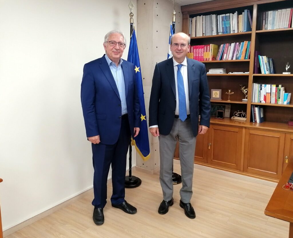 Συνάντηση του Δημάρχου Αμαρουσίου Θεόδωρου Αμπατζόγλου με τον Υπουργό Εθνικής Οικονομίας και Οικονομικών Κωστή Χατζηδάκη για τον «Οίκο Τυφλών» και το «Κέντρο Ελληνικής Κεραμικής» 4 Συνάντηση του Δημάρχου Αμαρουσίου Θεόδωρου Αμπατζόγλου με τον Υπουργό Εθνικής Οικονομίας και Οικονομικών Κωστή Χατζηδάκη για τον «Οίκο Τυφλών» και το «Κέντρο Ελληνικής Κεραμικής»