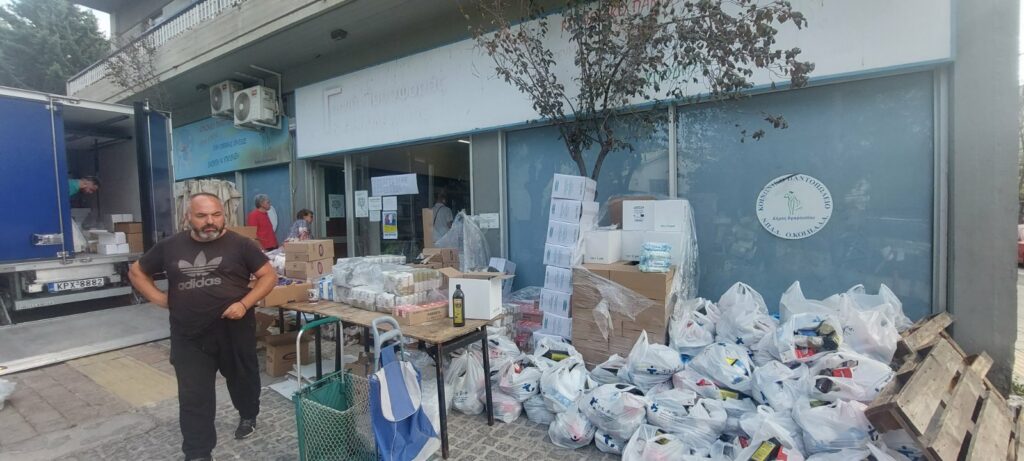 ΤΕΒΑ: Πραγματοποιήθηκε διανομή τροφίμων και ειδών βασικής υλικής συνδρομής, στον Δήμο Αμαρουσίου την Πέμπτη 09/11/2023 5 ΤΕΒΑ: Πραγματοποιήθηκε διανομή τροφίμων και ειδών βασικής υλικής συνδρομής, στον Δήμο Αμαρουσίου την Πέμπτη 09/11/2023