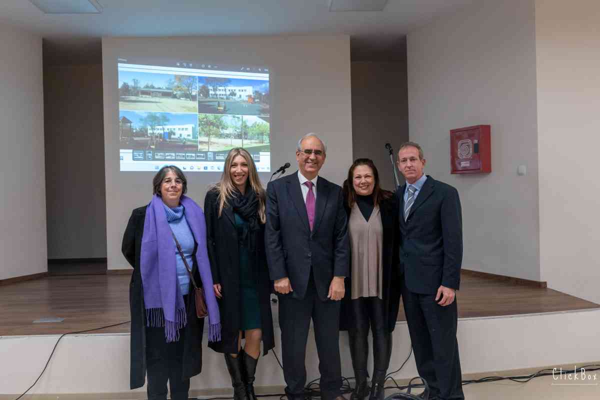 ΑΓΙΑΣΜΟΣ ΤΗΣ ΝΕΑΣ ΚΑΙ ΕΝΕΡΓΕΙΑΚΑ ΑΝΑΒΑΘΜΙΣΜΕΝΗΣ ΠΤΕΡΥΓΑΣ ΤΟΥ 1ΟΥ ΔΗΜΟΤΙΚΟΥ ΣΧΟΛΕΙΟΥ ΚΗΦΙΣΙΑΣ