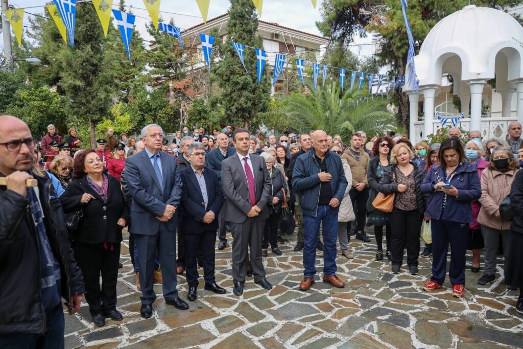 Παρουσία του Δημάρχου Αμαρουσίου Θ. Αμπατζόγλου και πλήθους πιστών ο εορτασμός του Ι.Ν. Αγίου Νικολάου στο Μαρούσι 4 Παρουσία του Δημάρχου Αμαρουσίου Θ. Αμπατζόγλου και πλήθους πιστών ο εορτασμός του Ι.Ν. Αγίου Νικολάου στο Μαρούσι