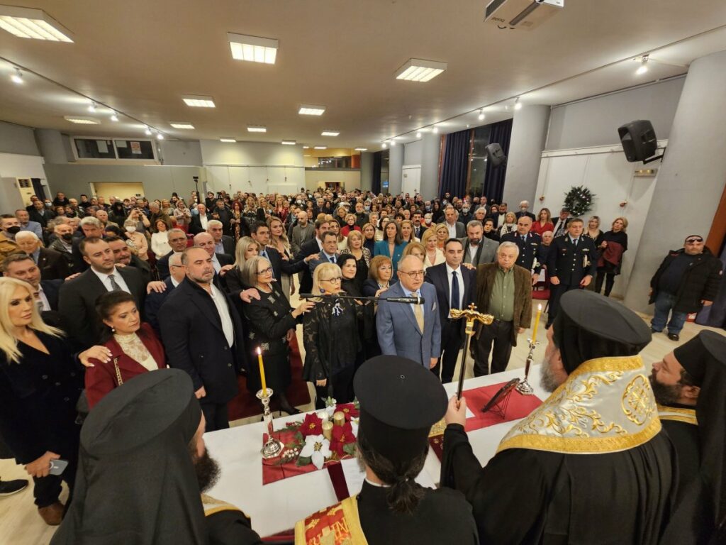Σε γιορτινό χρώμα η ορκωμοσία του δημάρχου Ηρακλείου Αττικής Νίκου Μπάμπαλου και του νέου Δημοτικού Συμβούλιου. 5 Σε γιορτινό χρώμα η ορκωμοσία του δημάρχου Ηρακλείου Αττικής Νίκου Μπάμπαλου και του νέου Δημοτικού Συμβούλιου.