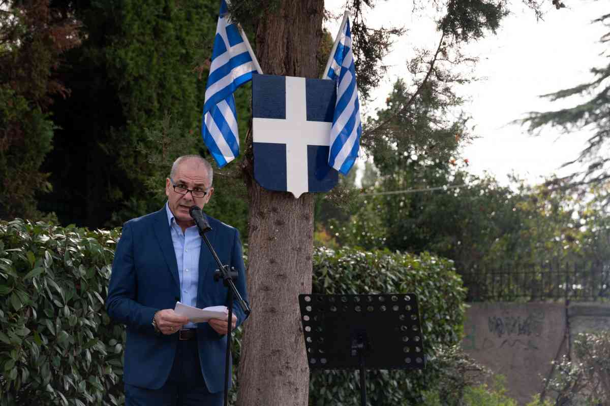 ΑΠΟΚΑΛΥΠΤΗΡΙΑ ΜΝΗΜΕΙΟΥ ΤΟΥ ΥΠΟΣΜΗΝΑΓΟΥ ΝΙΚΟΛΑΟΥ ΣΙΑΛΜΑ