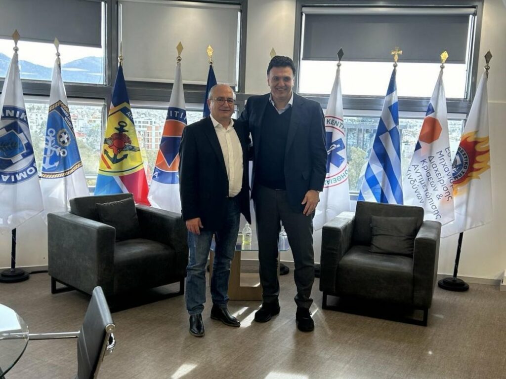 Νίκος Μπάμπαλος και Βασίλης Κικίλιας συμφώνησαν τρόπους να ενισχυθεί η Πολιτική Προστασία στον Δήμο Ηρακλείου Αττικής