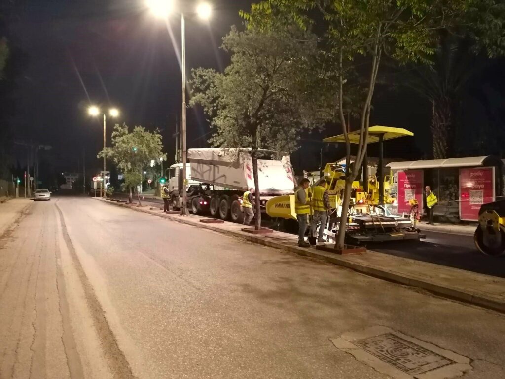 Σε εξέλιξη το έργο ασφαλτόστρωσης της οδού Αμαρουσίου – Χαλανδρίου 4 Σε εξέλιξη το έργο ασφαλτόστρωσης της οδού Αμαρουσίου – Χαλανδρίου