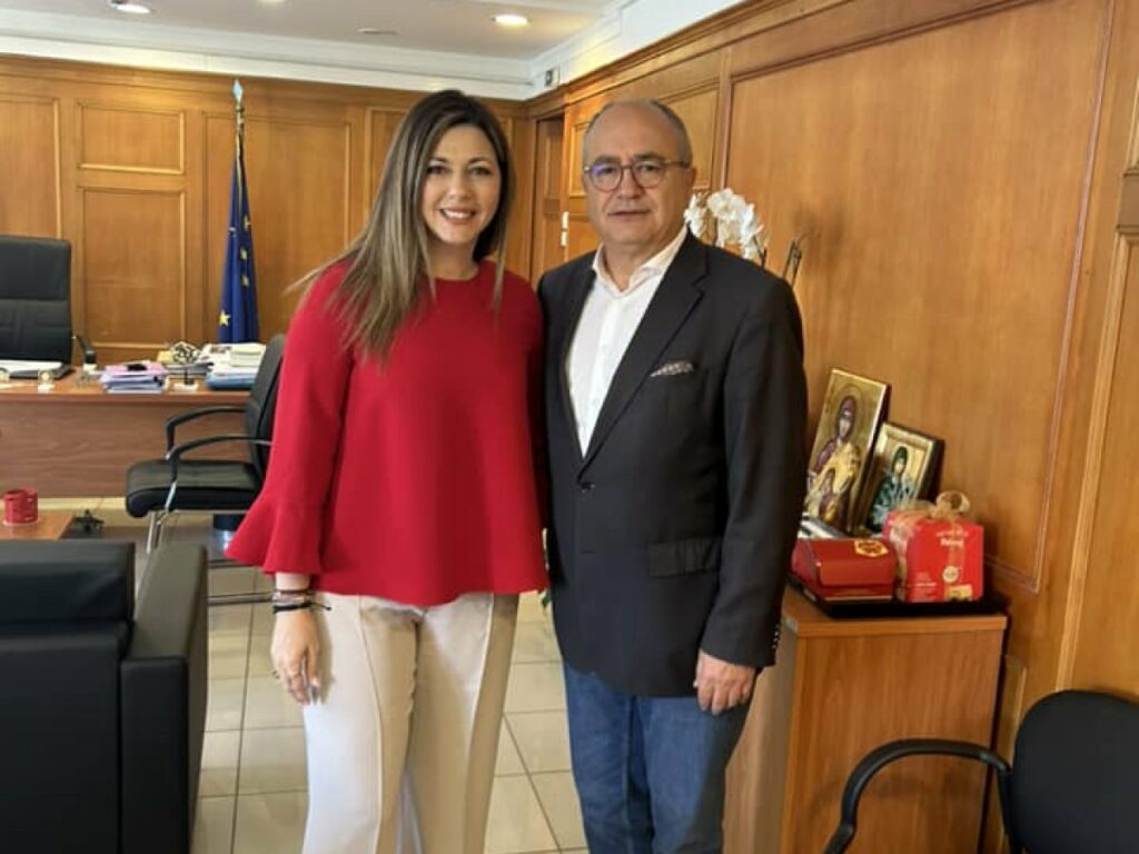 Στενότερη συνεργασία Δήμου Ηρακλείου Αττικής και Υπουργείου συμφώνησαν Νίκος Μπάμπαλος και Σοφία Ζαχαράκη