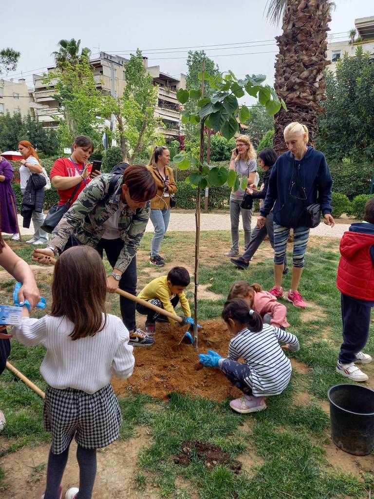 Η λογοτεχνία συνάντησε την ιστορία στο εργαστήριο του Δήμου για παιδιά «Ο κόσμος της Άλκης Ζέη»