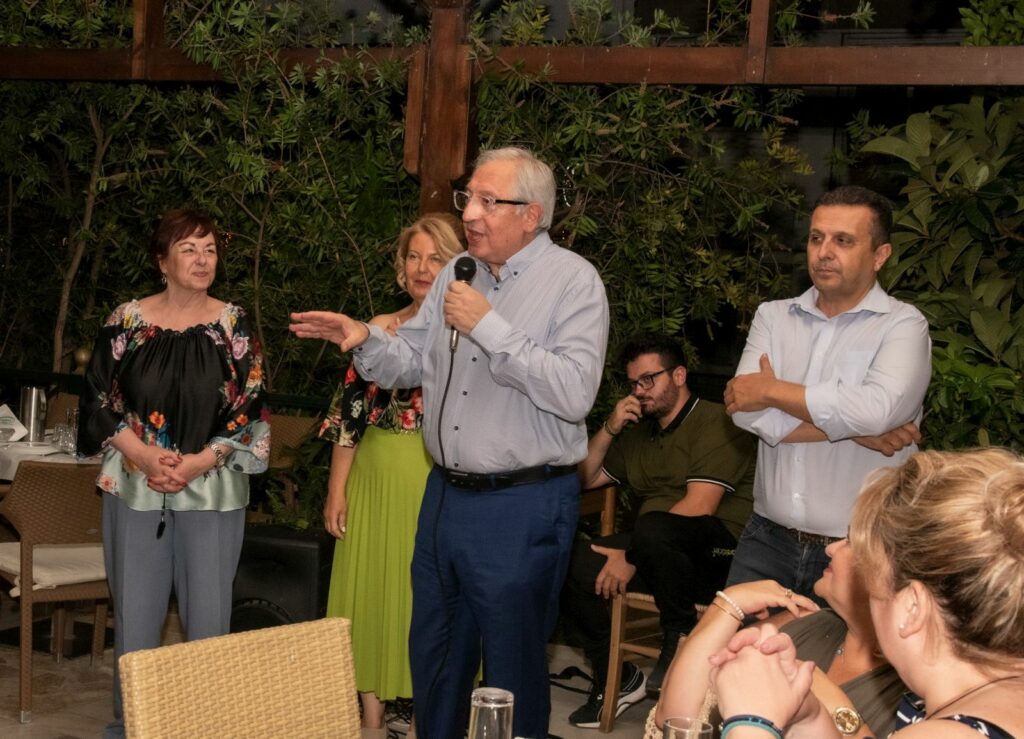 Με τη συμμετοχή του Δημάρχου Αμαρουσίου Θ. Αμπατζόγλου, η καλοκαιρινή συνάντηση των μελών και φίλων της Ένωσης Πελοποννησίων Αμαρουσίου