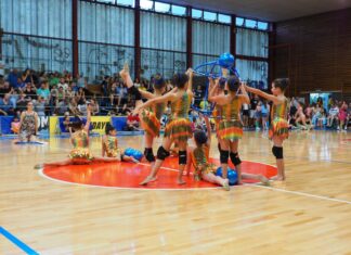 Τις υψηλές επιδόσεις των παιδιών κάθε ηλικίας θαύμασαν οι θεατές στη γιορτή Ελεύθερης-Ρυθμικής Γυμναστικής του Δήμου Αμαρουσίου