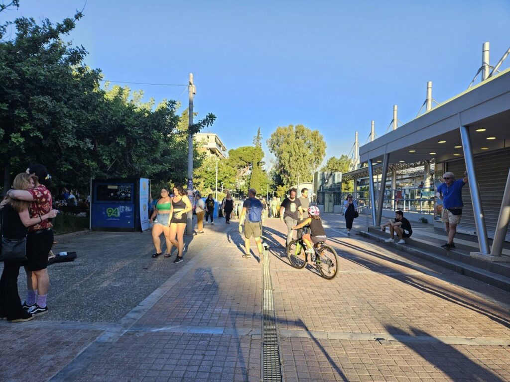 Κυριακή χωρίς αυτοκίνητο στην κεντρική πλατεία του Δήμου Ηρακλείου Αττικής 3 Κυριακή χωρίς αυτοκίνητο στην κεντρική πλατεία του Δήμου Ηρακλείου Αττικής