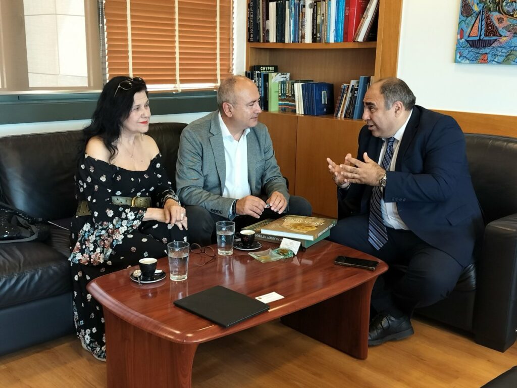 Ο Δήμος Ηρακλείου Αττικής έρχεται πιο κοντά με τον κυπριακό λαό – Συνάντηση δημάρχου και Κύπριου πρέσβη 3 Ο Δήμος Ηρακλείου Αττικής έρχεται πιο κοντά με τον κυπριακό λαό – Συνάντηση δημάρχου και Κύπριου πρέσβη