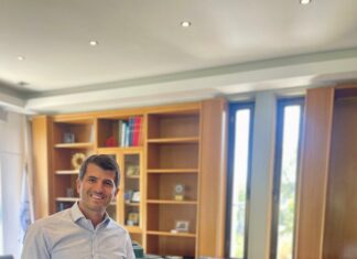 Δωρεά του Metropolitan General σε 40 σχολεία του Δήμου