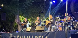 «ΜΕΝΑΝΔΡΕΙΑ 2024»: Ξεσήκωσε το κοινό ο Μανώλης Κονταρός στο Άλσος Κηφισιάς