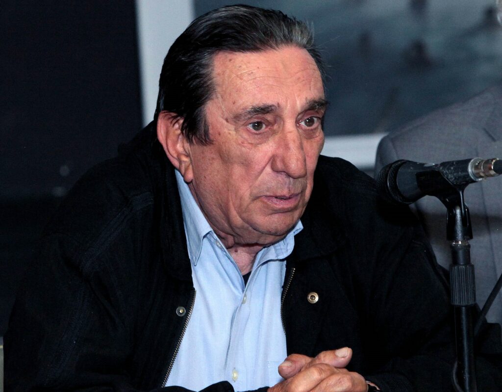 Ο Δήμος Χαλανδρίου αποχαιρετά τον Αλέξανδρο Αβραάμ, τον αξιωματικό του αντιτορπιλικού «Βέλος», τον αειθαλή πρόσκοπο με τη μεγάλη προσφορά 4 Ο Δήμος Χαλανδρίου αποχαιρετά τον Αλέξανδρο Αβραάμ, τον αξιωματικό του αντιτορπιλικού «Βέλος», τον αειθαλή πρόσκοπο με τη μεγάλη προσφορά