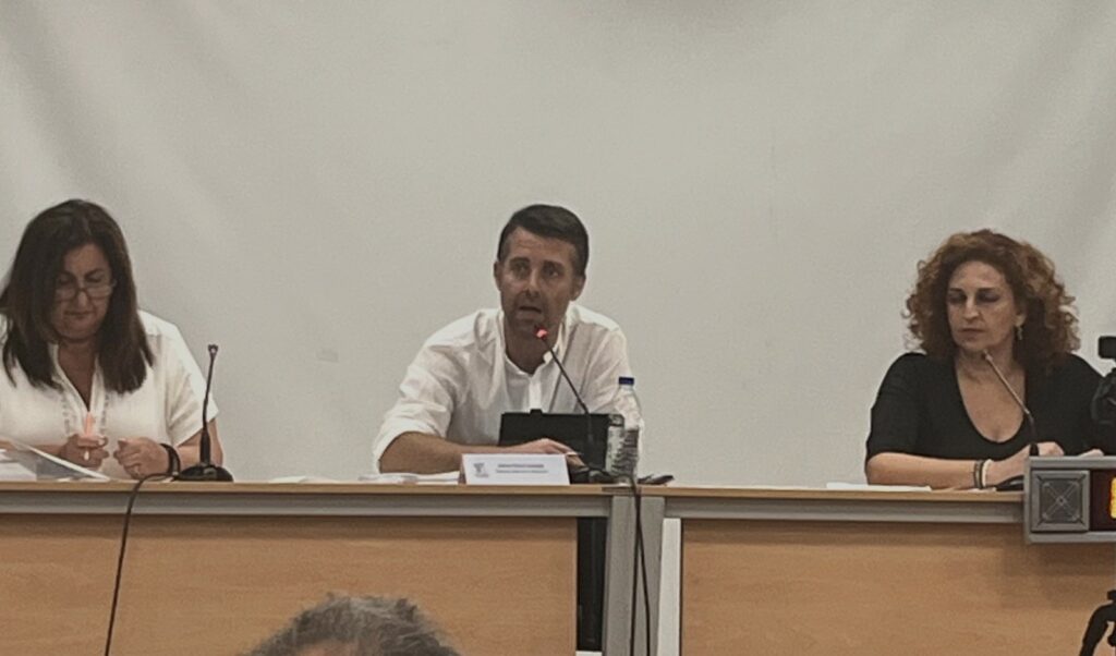 Στην πρώτη ολομέλεια Προέδρων Δ.Σ. συμμετείχε ο Ιωακείμ Αμπαρτζίδης 5 Στην πρώτη ολομέλεια Προέδρων Δ.Σ. συμμετείχε ο Ιωακείμ Αμπαρτζίδης