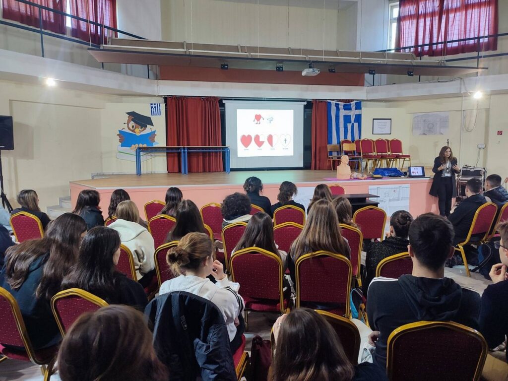 Το ΚΕΠ Υγείας του Δήμου πραγματοποίησε σεμινάριο Πρώτων Βοηθειών στο Αναξαγόρειο Λύκειο Ν. Ερυθραίας 6 Το ΚΕΠ Υγείας του Δήμου πραγματοποίησε σεμινάριο Πρώτων Βοηθειών στο Αναξαγόρειο Λύκειο Ν. Ερυθραίας