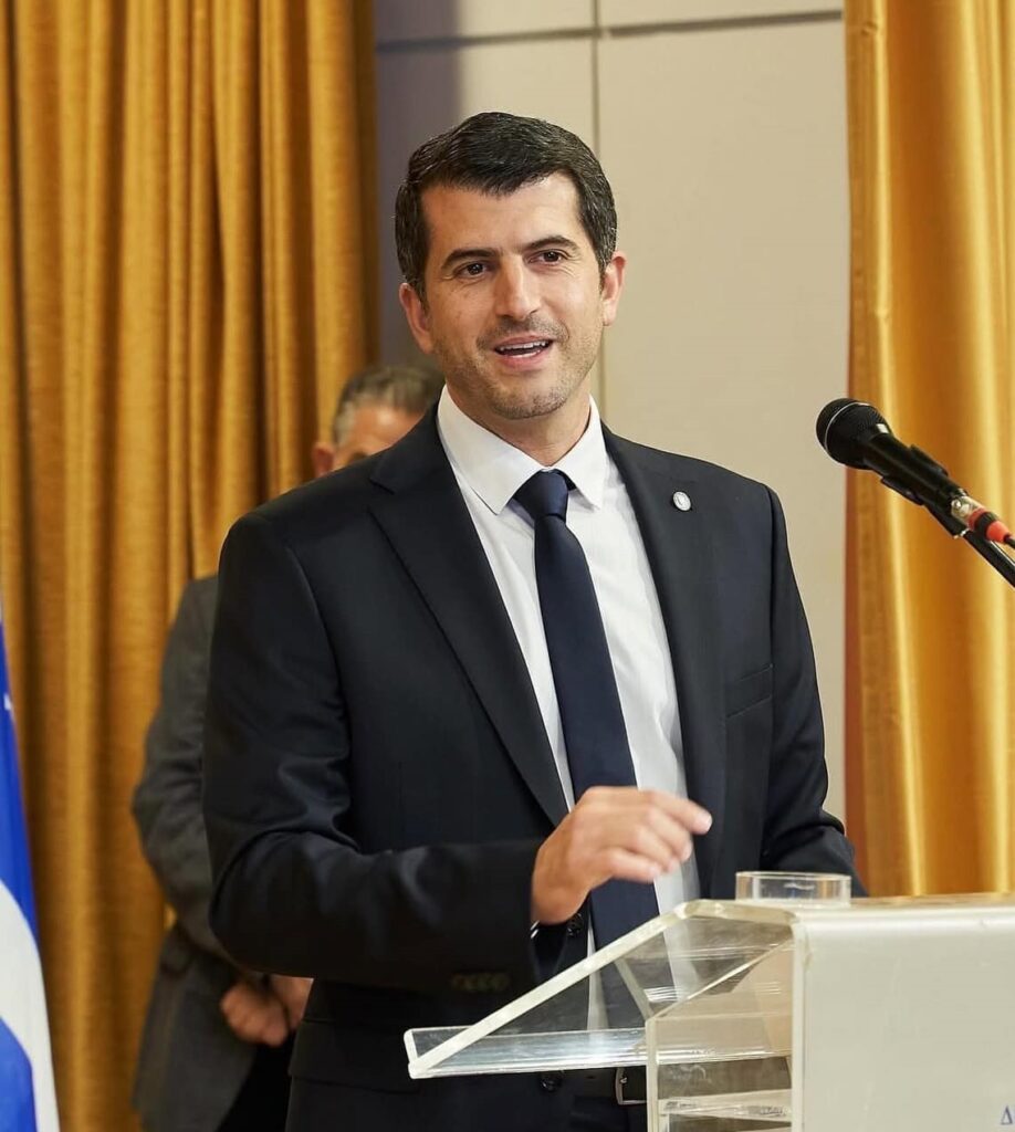 Ανταλλαγή ευχών του Δημάρχου με Αρχές, Φορείς και πολίτες (1/1/2025) 3 Ανταλλαγή ευχών του Δημάρχου με Αρχές, Φορείς και πολίτες (1/1/2025)