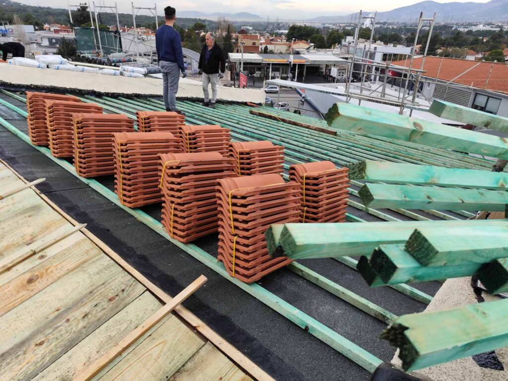Εργασίες μόνωσης και αντικατάσταση στέγης στο Γυμνάσιο Άνοιξης 3 Εργασίες μόνωσης και αντικατάσταση στέγης στο Γυμνάσιο Άνοιξης
