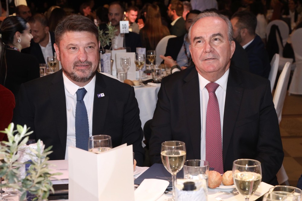 Η Περιφέρεια Αττικής βραβεύτηκε ως η πιο φιλόξενη ελληνική Περιφέρεια 30 IMG-20241103-WA0042-1000x667
