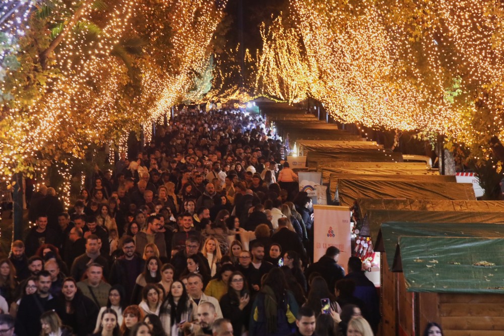 ONIRAMA, Πηνελόπη Αναστασοπούλου, Παντελής Θαλασσινός, Μέμος Μπεγνής, Ματθίλδη Μαγγίρα και Παυλίνα Βουλγαράκη γεμίζουν με μοναδικές μουσικές το Χριστουγεννιάτικο Χωριό της Περιφέρειας Αττικής αυτό το Σαββατοκύριακο 14 E41A8806-1000x667