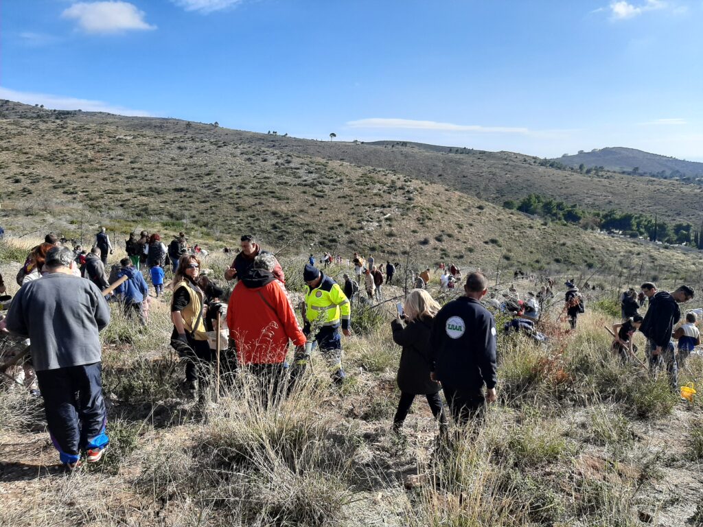 Με επιτυχία η 1η Αναδάσωση του έτους στην Πεντέλη από ΣΠΑΠ-«Όλοι Μαζί Μπορούμε και στο περιβάλλον»