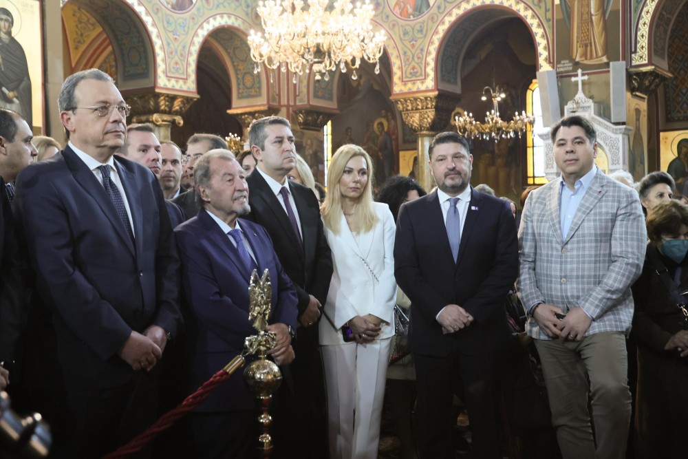 Στον Πειραιά γιόρτασε τα Θεοφάνεια ο Περιφερειάρχης Αττικής 22 09f37e7b-2ee8-46c3-a353-2135282fc82c-1000x667